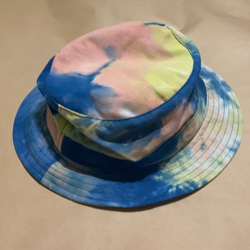 Original Use Tie-dye bucket hat